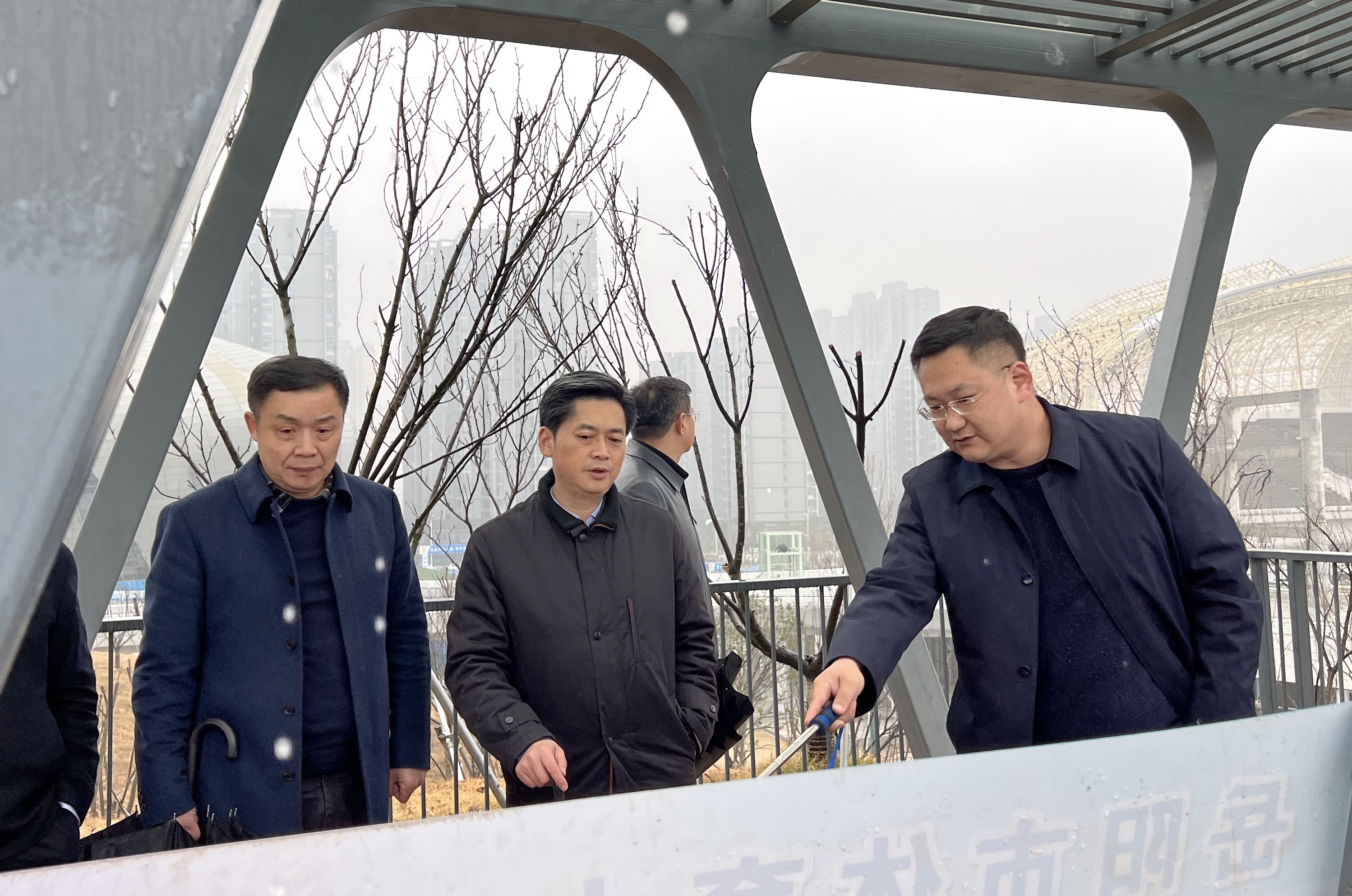 1月24日下午，趙岳平率隊調(diào)研省運會場館建設(shè)工作.jpg